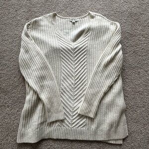 Ava & Viv Cream V-Neck Ribbed sweater.